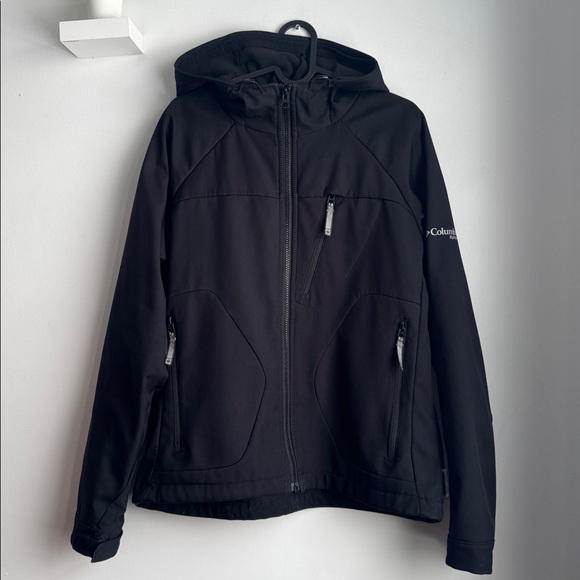 Columbia Jackets & Blazers - Columbia Black Full-Zip Hooded Jacket